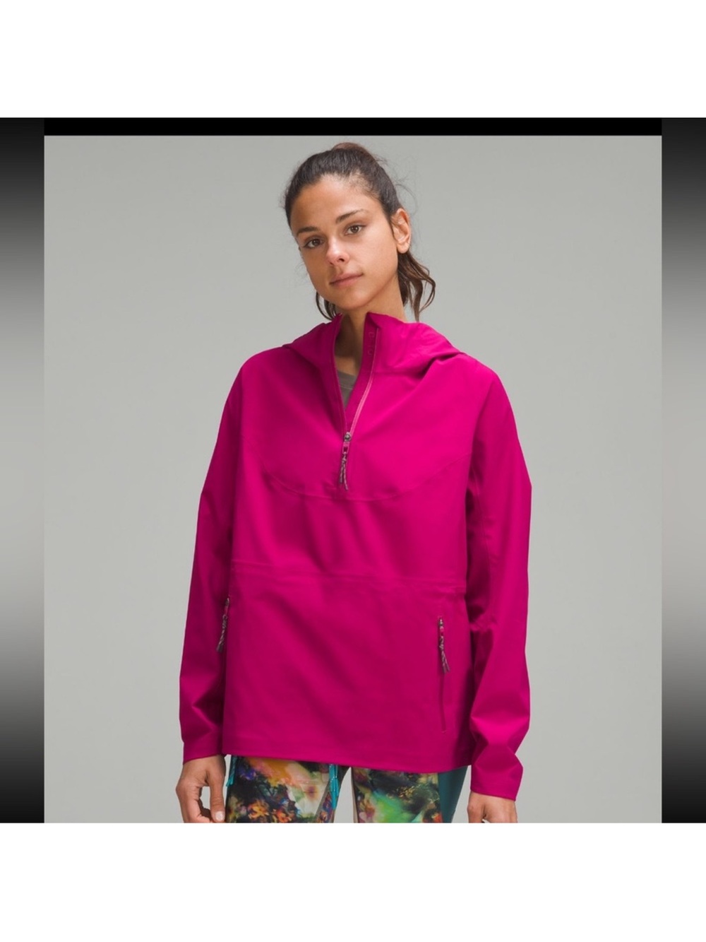 Lululemon stretch waterproof hiking half zip pull over Like New!